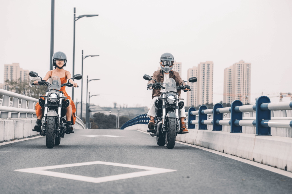 Hyosung GV125R w mieście