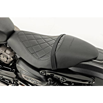 Hyosung GV125S EVO – pikowana kanapa