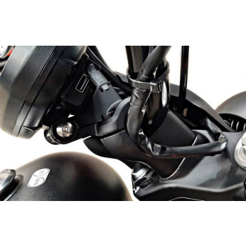 Hyosung GV125S EVO – reflektor LED i kokpit