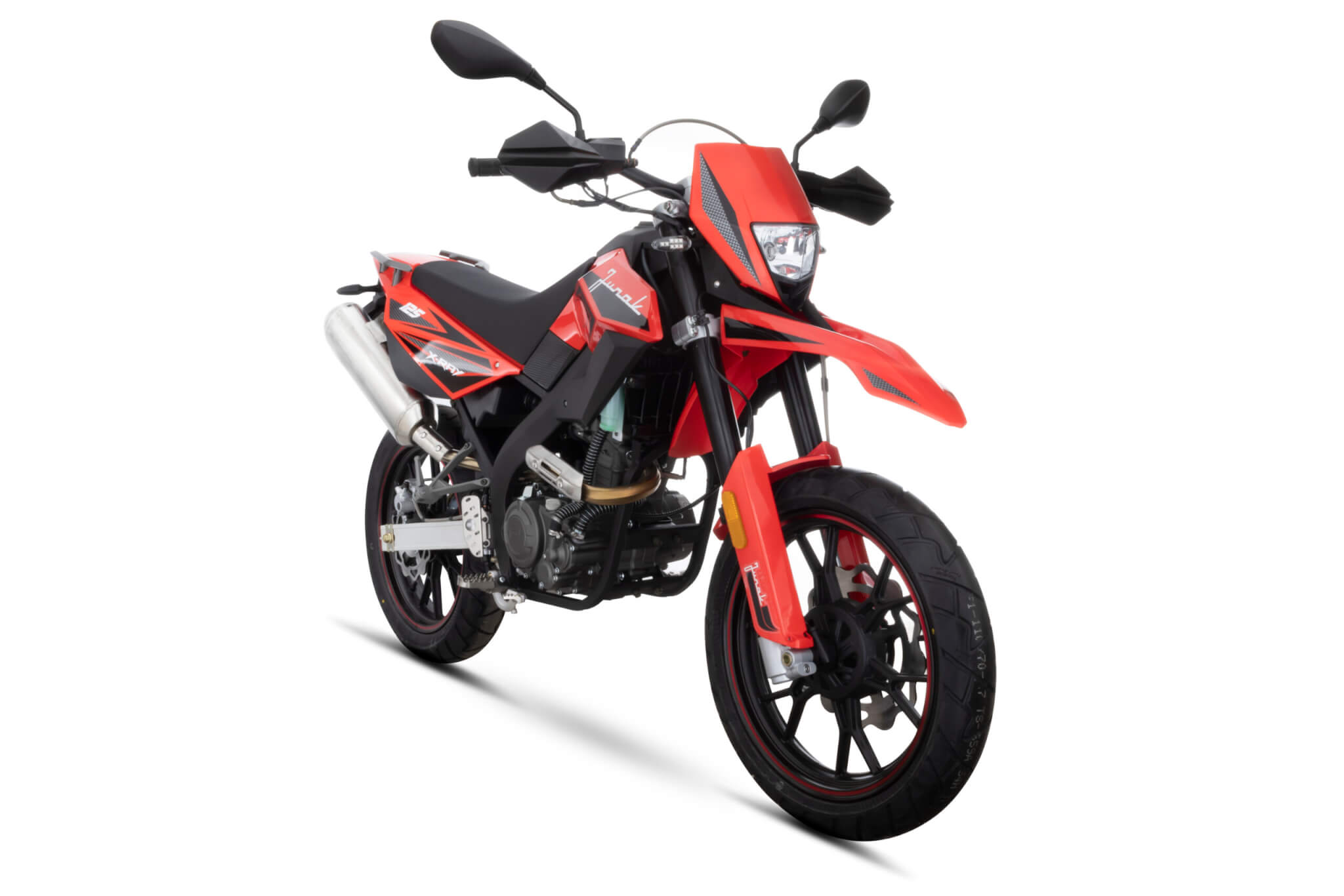 JUNAK X-RAY 125 – widok 3/4