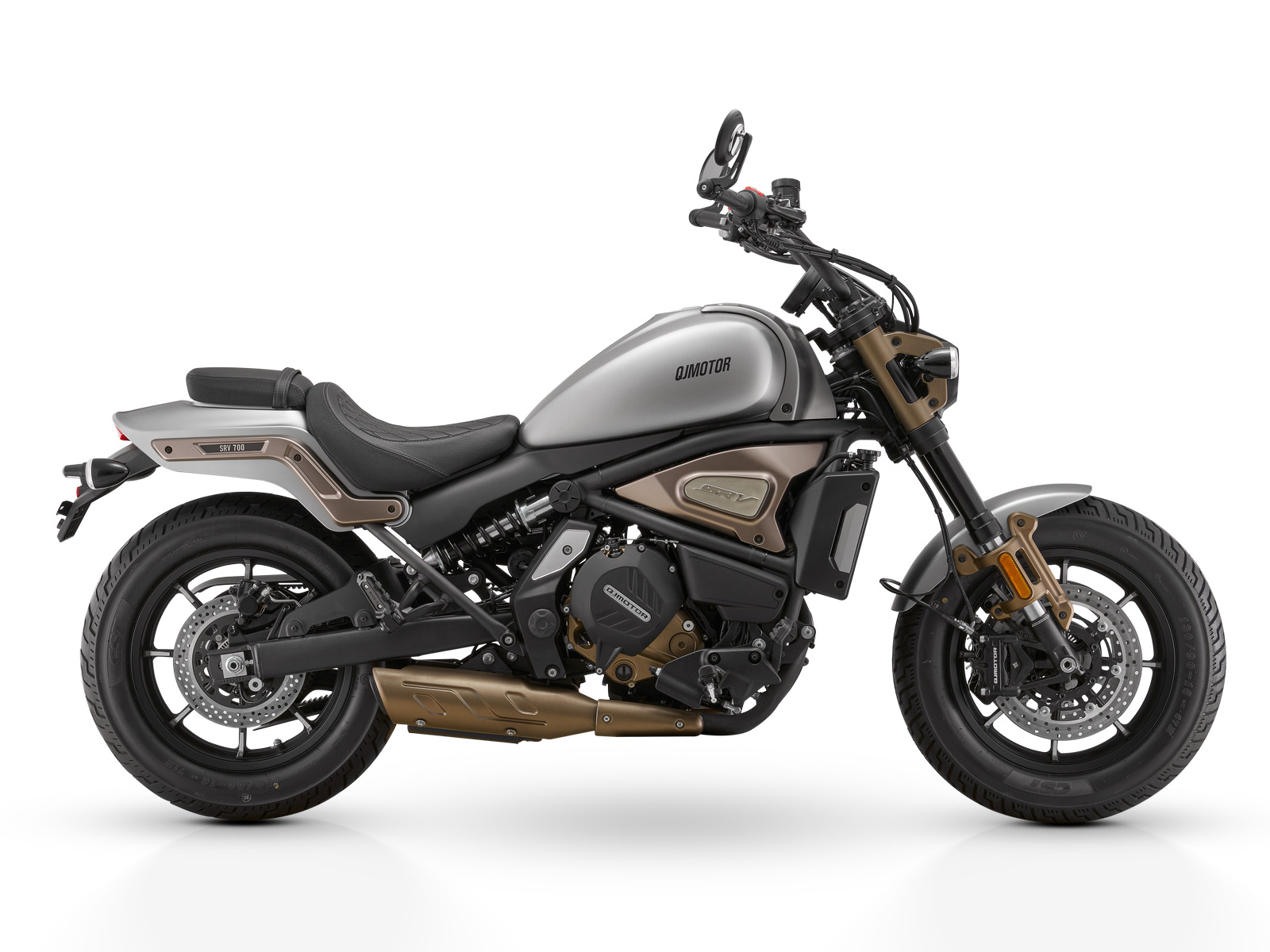 QJMOTOR SRV 700 – Styl, który przyciąga wzrok