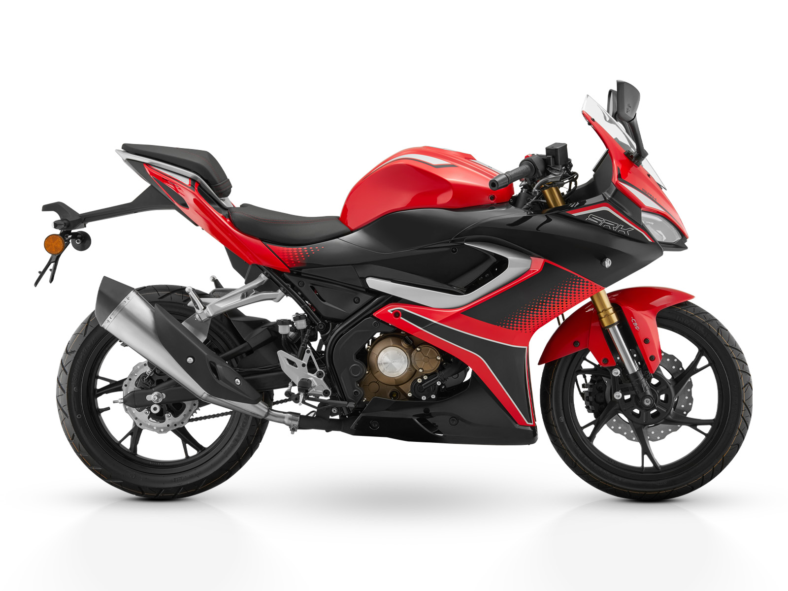 QJMOTOR SRK 125R – Sportowa sylwetka, codzienna użyteczność
