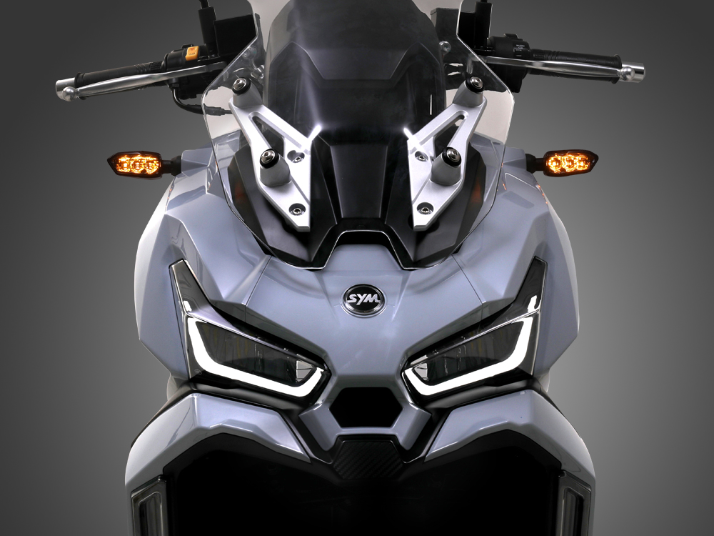 SYM ADX 125 – reflektor LED